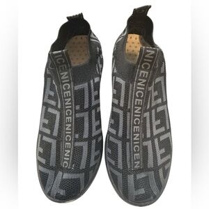 Nice Black Patterned Slip-On Sneakers with Gold Heel Accent